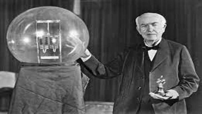 ब्रिलियंस इल्यूमिनेटेडः द इलेक्ट्रिफाइंग स्टोरी ऑफ थॉमस एडिसन||Brilliance Illuminated: The Electrifying Story of Thomas Edison