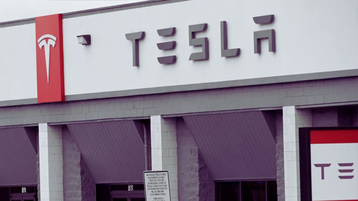 NHTSA Launches Investigation into Tesla’s Full Self-Driving System Over Safety Concerns NHTSA Launches Investigation into Tesla’s Full Self-Driving System Over Safety Concerns